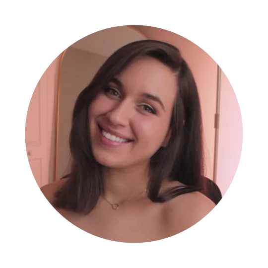 Portrait photo of HannaLunaTV - The artist